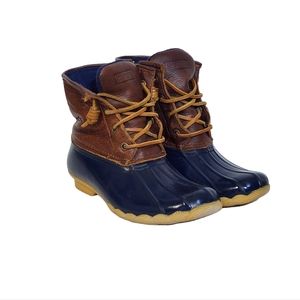 Sperry Top Sider Classic Saltwater Duck boots in Tan, Navy Womens Size 6